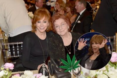 Reba McEntire Accidentally Took a 25mg Gummy with Her Late Mom: ‘There Was Weeds and Flowers Growing Out of My Head’